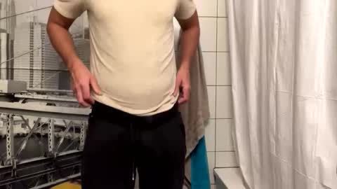 Snapshot of 2025rob chatting on February 4, 2026, 4:02 pm 2025rob online show from February 4, 2026, 4:02 pm