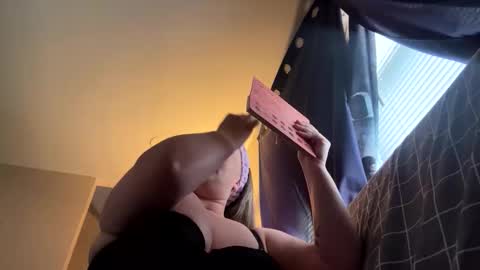 Snapshot of 22thickfatpussy chatting on April 13, 2026, 1:16 pm 22thickfatpussy online show from April 13, 2026, 1:16 pm