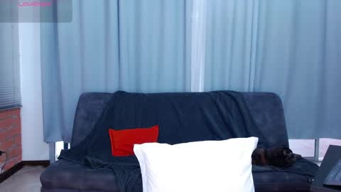 Snapshot of 2acidgirls chatting on October 24, 2025, 10:06 pm 2 ACIDGIRLS online show from October 24, 2025, 10:06 pm