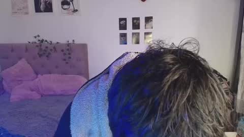 BAD  online show from September 17, 2025, 7:59 pm