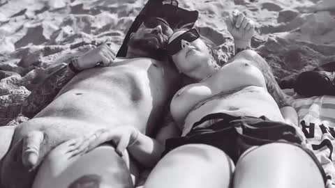 Zak and Raegan online show from December 17, 2024, 10:54 pm