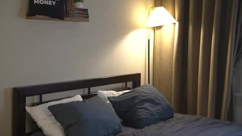 Snapshot of 2girls_1dream chatting on March 23, 2026, 2:21 pm Elley online show from March 23, 2026, 2:21 pm