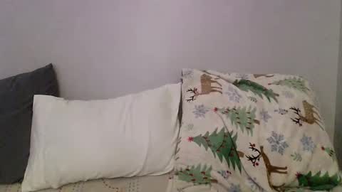 2girls1link online show from January 22, 2025, 5:38 pm