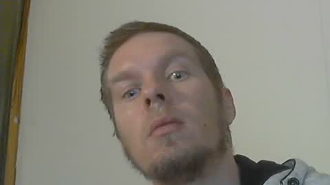 2small4you83 online show from December 19, 2024, 7:07 am