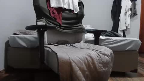 Snapshot of 3034940 chatting on September 24, 2025, 2:42 pm Ask me online show from September 24, 2025, 2:42 pm