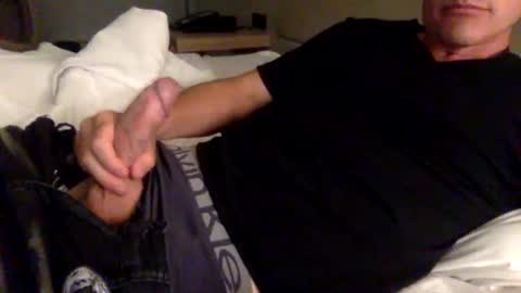 33upandabout33 online show from January 16, 2025, 6:14 am