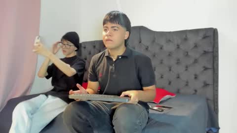 Guy 1  Guy 2  Guy 3. online show from November 17, 2025, 7:08 pm