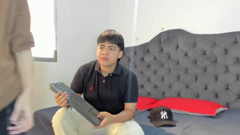 Guy 1  Guy 2  Guy 3. online show from November 26, 2025, 7:48 pm