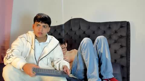 Guy 1  Guy 2  Guy 3. online show from November 29, 2025, 8:56 pm