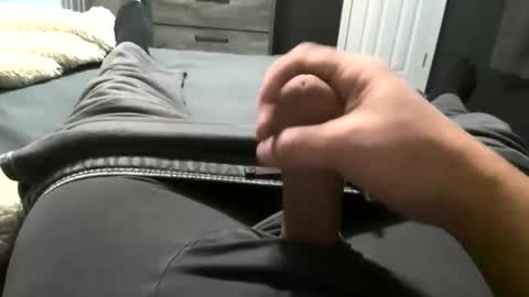 Snapshot of 420bigdickben420 chatting on February 21, 2026, 9:27 pm 420bigdickben420 online show from February 21, 2026, 9:27 pm