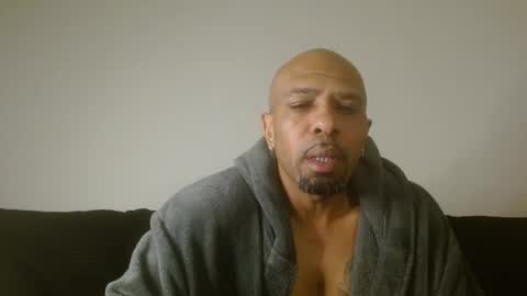Snapshot of 420flyguy chatting on December 12, 2024, 1:39 pm 420flyguy online show from December 12, 2024, 1:39 pm