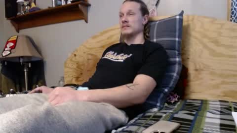 font size 3 FUN WITH DICK AND MARY JANEfont online show from December 26, 2024, 6:54 pm