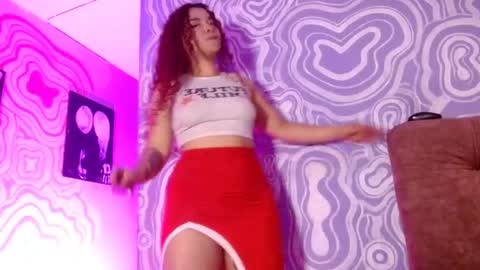 Violeta online show from May 17, 2026, 1:36 am