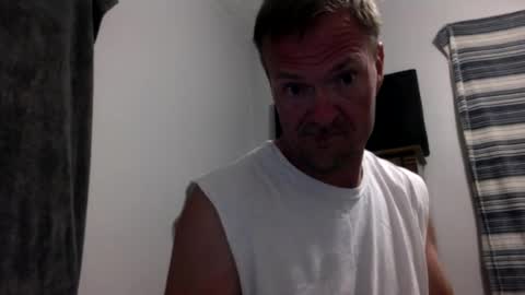4djmoore online show from June 19, 2026, 3:00 am