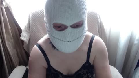 Snapshot of 666maskgirl chatting on September 22, 2025, 5:37 pm SHANNON online show from September 22, 2025, 5:37 pm