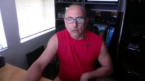 daddy vegas  for single women and couples here online show from February 9, 2025, 8:24 pm