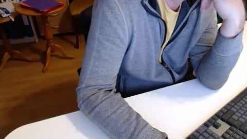 69pifpaf online show from September 22, 2025, 6:26 am