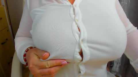 Snapshot of 777_brendi_777 chatting on October 15, 2025, 8:03 am Brendi online show from October 15, 2025, 8:03 am