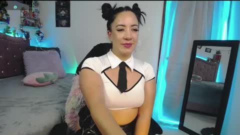 Scarlett online show from April 13, 2026, 3:56 am