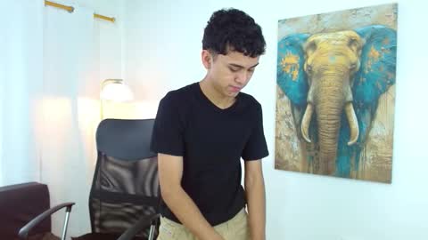 Snapshot of 7alan chatting on October 28, 2025, 1:14 pm Alan online show from October 28, 2025, 1:14 pm