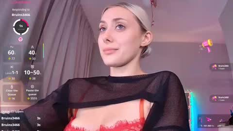 Snapshot of 7loren_wood7 chatting on September 25, 2025, 5:38 pm Loren Wood online show from September 25, 2025, 5:38 pm