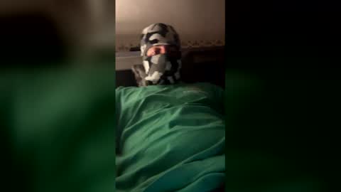 Snapshot of 805thehome chatting on April 12, 2026, 9:36 am 805thehome online show from April 12, 2026, 9:36 am