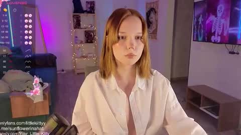 Snapshot of 819sunflowerinahat2016 chatting on November 5, 2025, 3:45 pm Cornelia and Dante online show from November 5, 2025, 3:45 pm