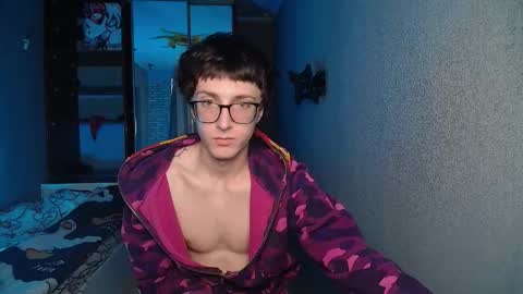 Snapshot of 8_goat chatting on December 2, 2025, 7:03 am Phillip online show from December 2, 2025, 7:03 am