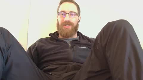 8InchesAndSomeHoles online show from March 12, 2026, 6:25 pm