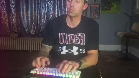 EvelDicknievel1 online show from May 25, 2026, 5:02 am