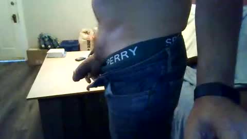 Snapshot of 8magicstick8 chatting on November 10, 2025, 3:33 pm 8magicstick8 online show from November 10, 2025, 3:33 pm