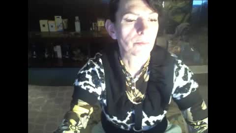 Snapshot of 8mistress8 chatting on April 5, 2026, 6:27 pm 8MISTRESS8 online show from April 5, 2026, 6:27 pm