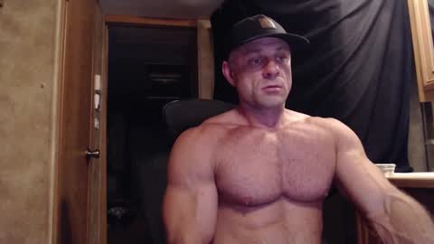 Snapshot of 9fat_inches chatting on September 17, 2025, 12:45 am 9 fat inches online show from September 17, 2025, 12:45 am