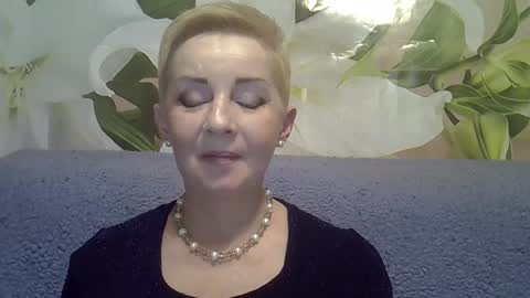 9kitty online show from December 5, 2024, 1:38 pm