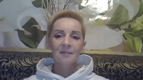 9kitty online show from February 15, 2025, 2:22 pm