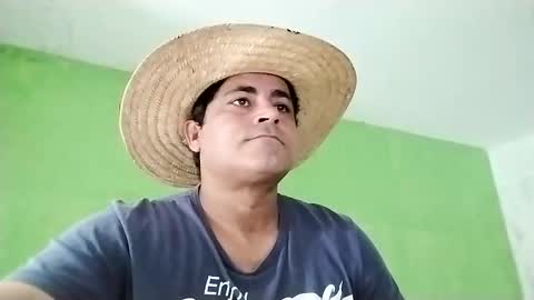 9vinhocamshow online show from January 26, 2025, 12:11 pm