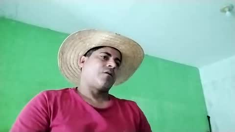 9vinhocamshow online show from March 8, 2025, 11:37 am