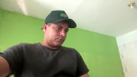 9vinhocamshow online show from September 15, 2025, 11:32 am