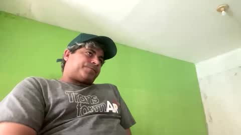 9vinhocamshow online show from November 21, 2025, 12:04 pm