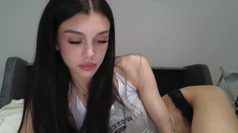 KARINA online show from May 14, 2026, 1:51 pm