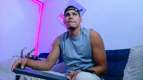 Snapshot of _0324 chatting on February 14, 2026, 12:02 pm rick online show from February 14, 2026, 12:02 pm