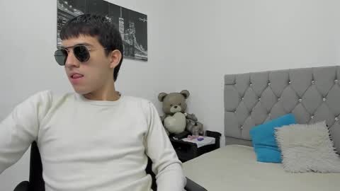 DERECK online show from February 22, 2026, 12:47 pm