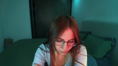 Snapshot of _abbyyyy_ chatting on March 12, 2025, 10:28 pm abby 3 online show from March 12, 2025, 10:28 pm