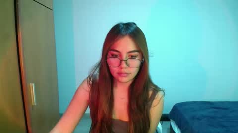 Snapshot of _abbyyyy_ chatting on October 2, 2025, 9:49 am abby 3 online show from October 2, 2025, 9:49 am