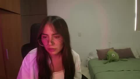 abby 3 online show from May 28, 2026, 4:04 pm