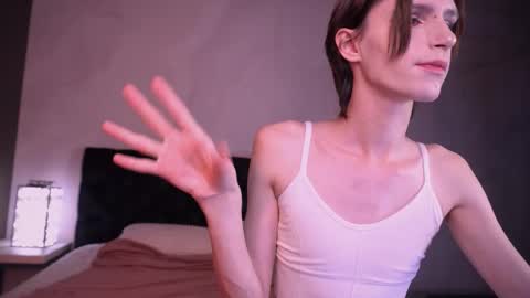 adrian online show from October 3, 2025, 5:15 am