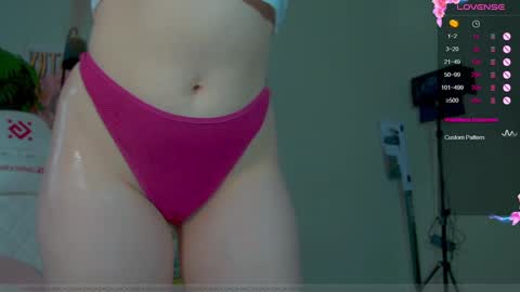 Snapshot of _aein_emy_ chatting on January 1, 2025, 7:09 am Emy online show from January 1, 2025, 7:09 am