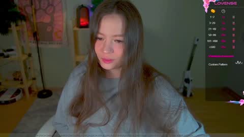 Snapshot of _aein_emy_ chatting on January 1, 2025, 11:40 pm Emy online show from January 1, 2025, 11:40 pm