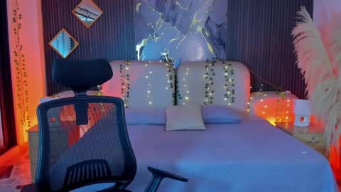 Snapshot of _agathaargent chatting on February 20, 2026, 11:43 am Agatha online show from February 20, 2026, 11:43 am