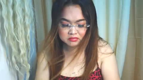 _airakim_ online show from October 24, 2025, 4:53 am